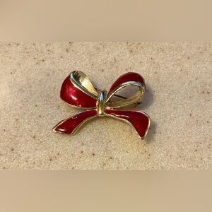 Elegant Red Bow Brooch